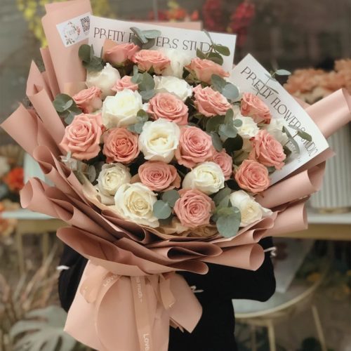 花甜喜事 · 卡布奇诺与白玫瑰混搭