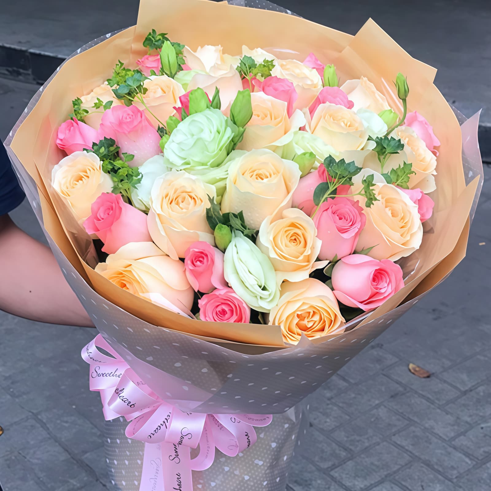 33 Champagne & Pink Roses Bouquet - Eternal Love Floral Gift - 1