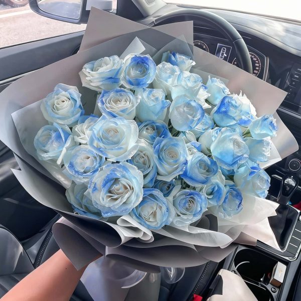 33 Ice Blue Roses Bouquet - Azure Dream | Elegant Floral Gift