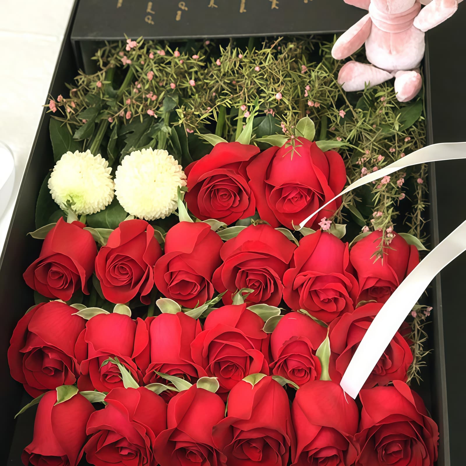 怦然心动 · 玫瑰与乒乓球、许愿兔 20 Roses Bouquet - Playful Delight | Romantic Gift with Whimsical Touches - 4