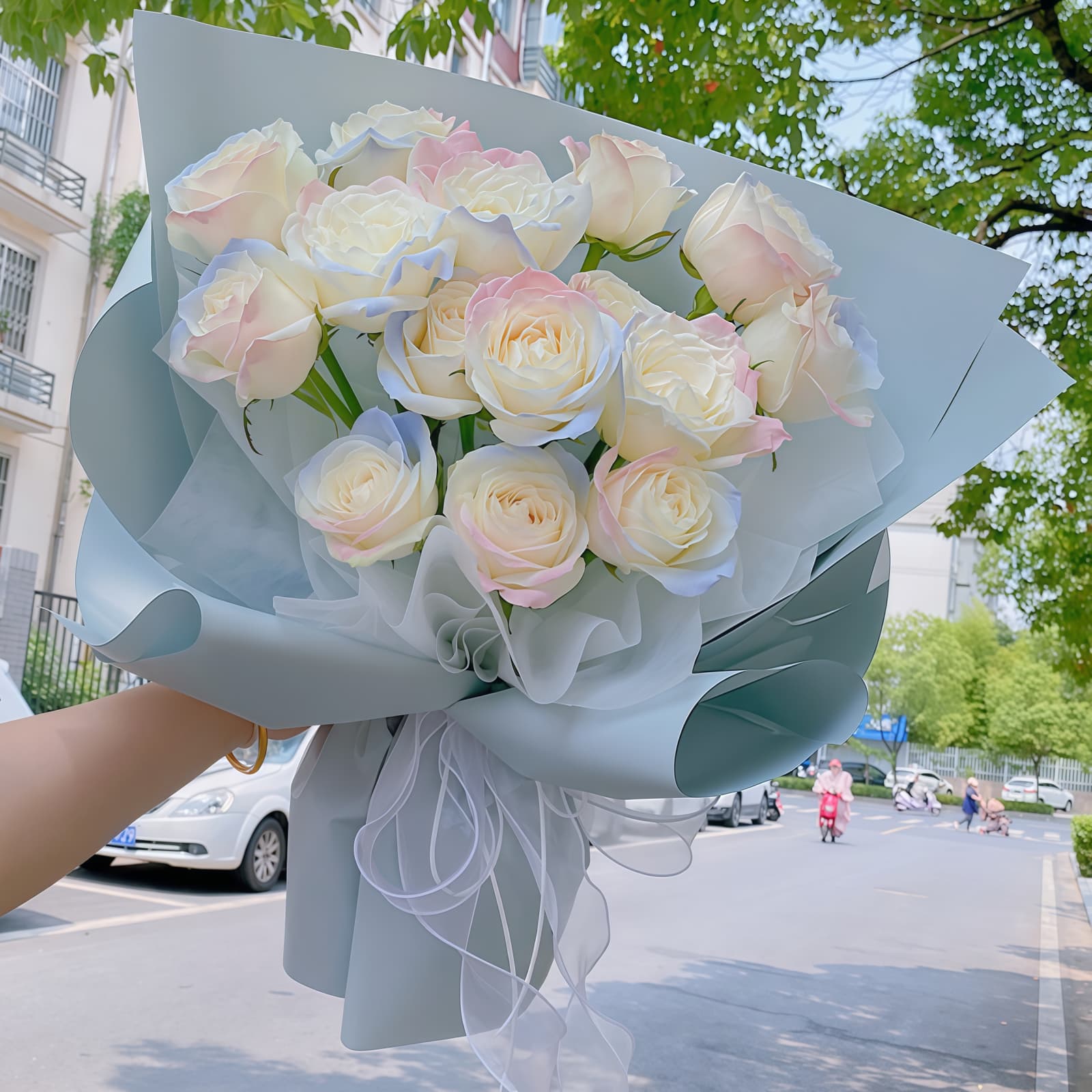 19 Mermaid Roses Bouquet – Radiant Joy 19 Mermaid Roses Bouquet - Radiant Joy | Premium Pastel Floral Gift