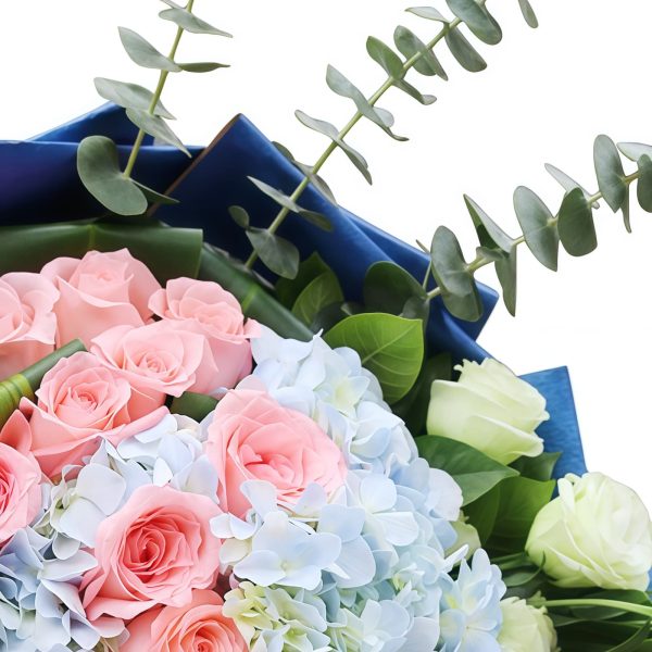 倾城之恋 · 浅蓝绣球与玫瑰花束 9 Roses and Hydrangea Bouquet | Urban Charm Floral Arrangement - 4