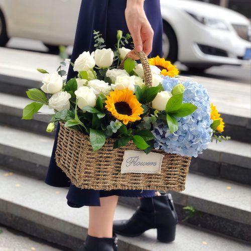 Hydrangea, Roses & Sunflowers Basket – Simple Radiance Hydrangea, Rose & Sunflower Basket - Simple Radiance Floral Gift