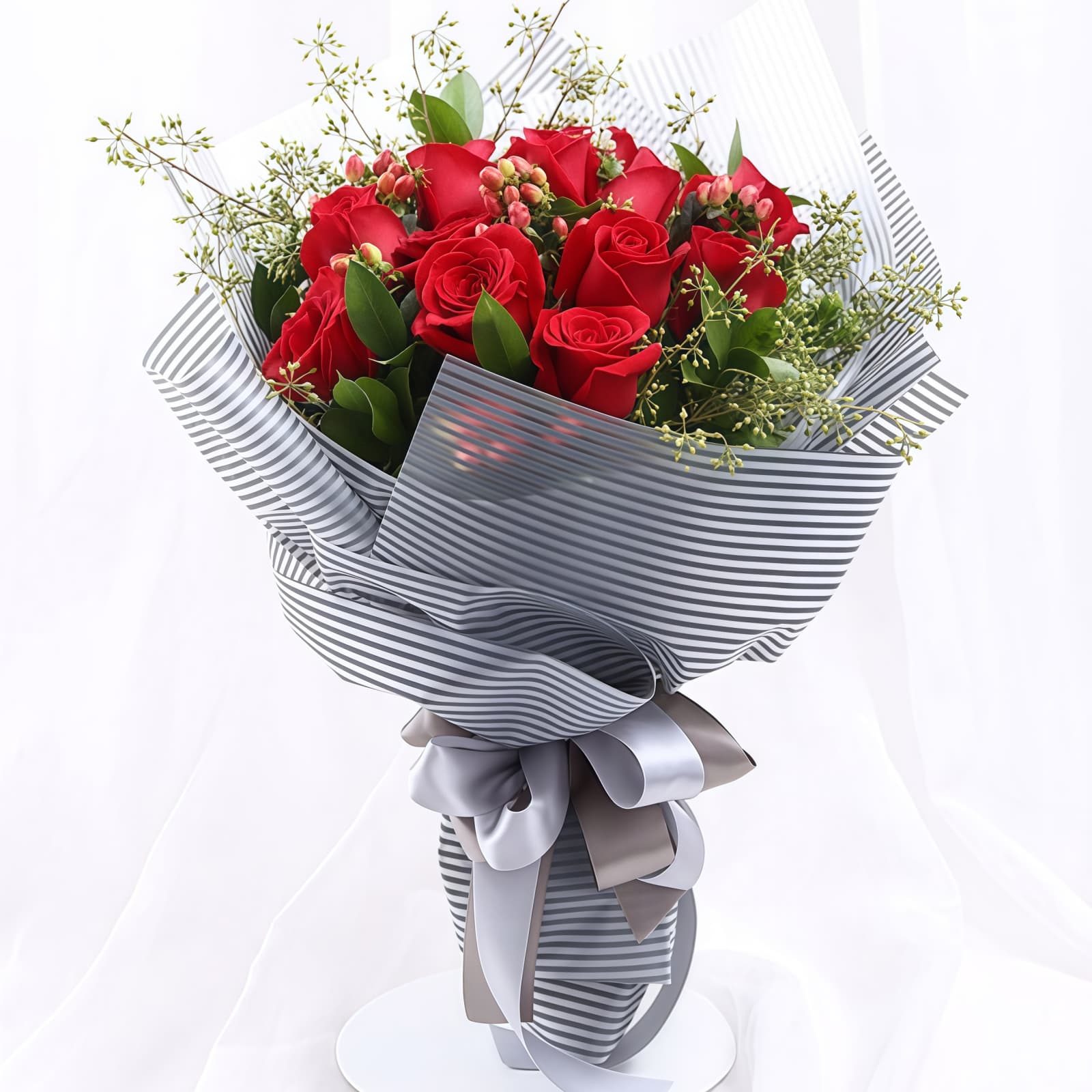 11 Red Roses Bouquet – Radiant Grace – 1 11 Red Roses Bouquet - Radiant Grace | Romantic Floral Gift - 1