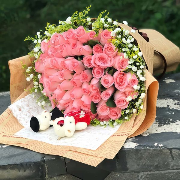 我只在乎你 · 52朵戴安娜粉玫瑰含玩偶 52 Diana Pink Roses Bouquet with 2 Dolls | Romantic Gift for Her