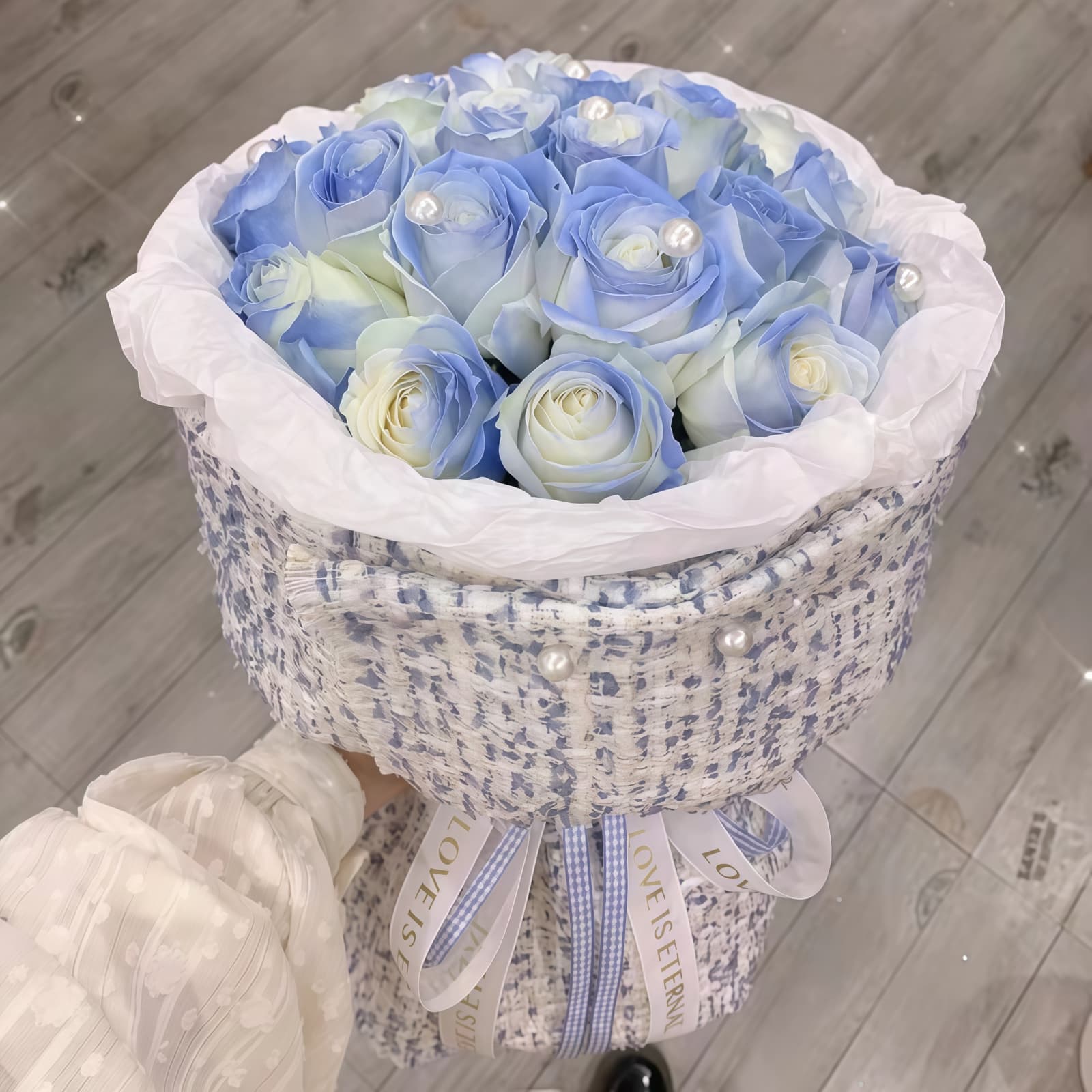 19 Ice Blue Roses Bouquet - Frosty Charm | Elegant Floral Gift