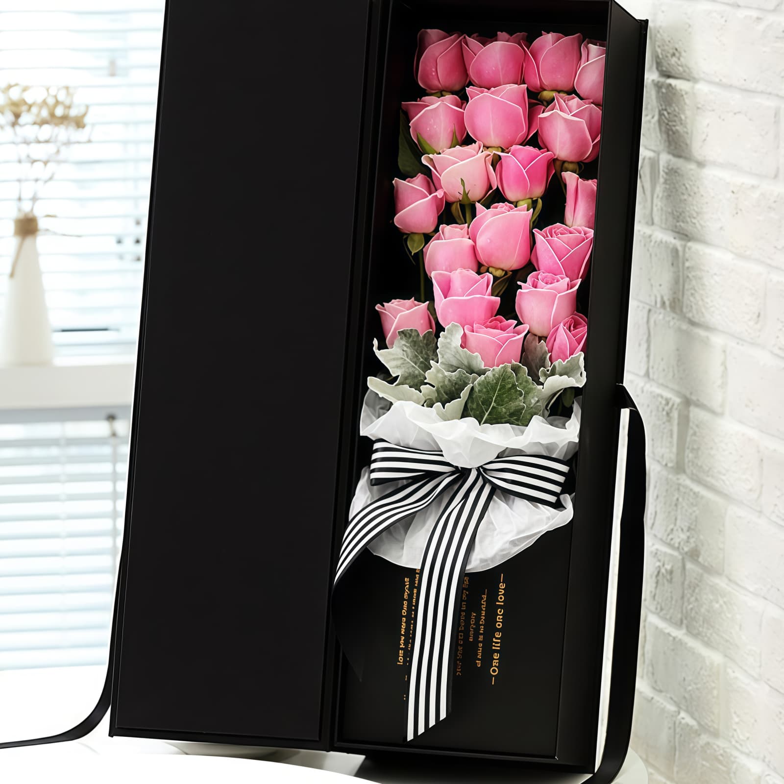 19 Maria Roses Bouquet – Romantic Affair – 1 19 Maria Roses Bouquet - Romantic Affair Floral Gift - 1