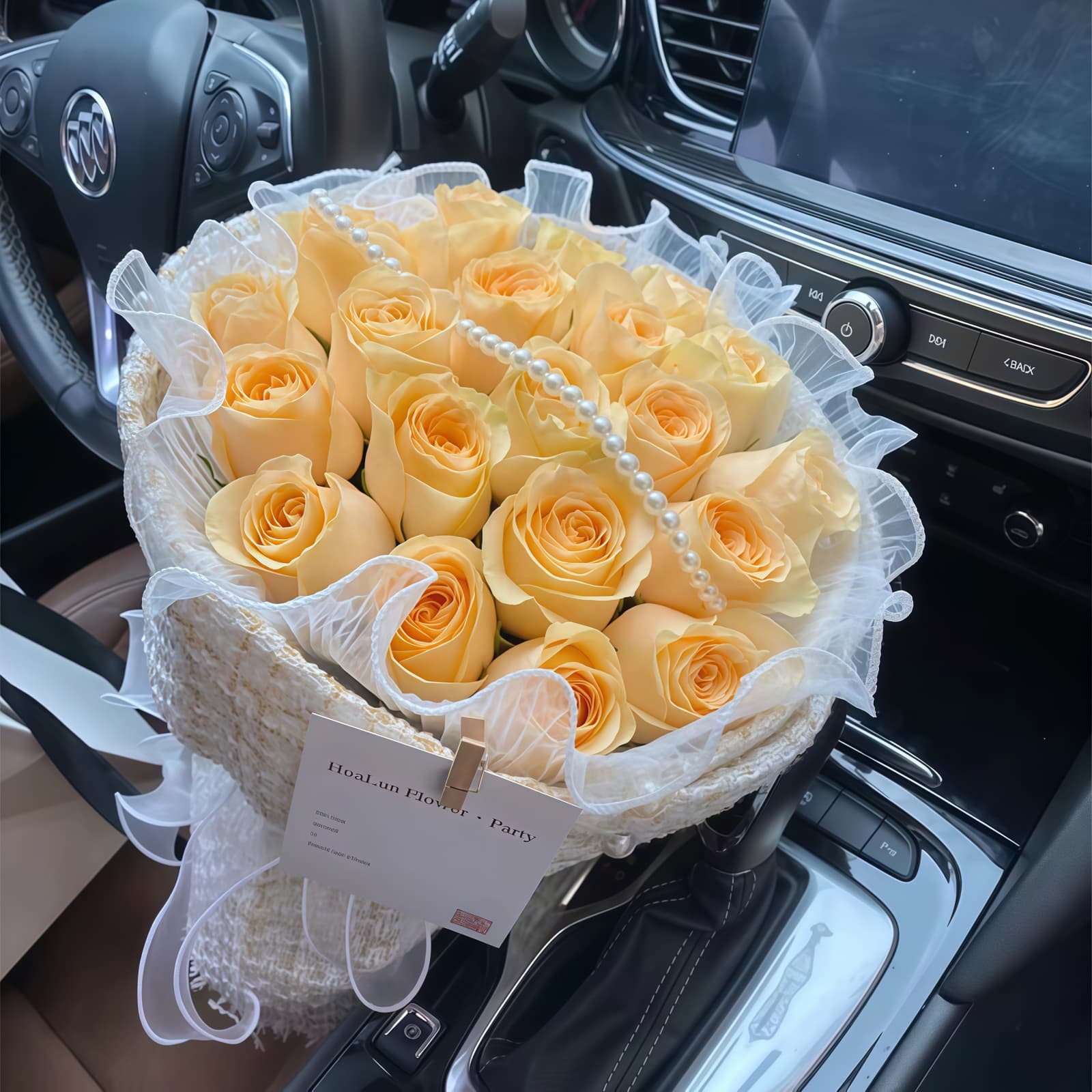 19 Champagne Roses Bouquet - Elegant Floral Gift | Champagne Wishes