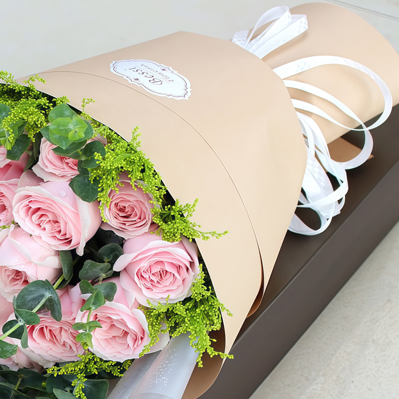 温馨我心 · 粉雪山与黄莺草 19 Pink Snow Mountain Roses Bouquet - Heartfelt Floral Gift - 3