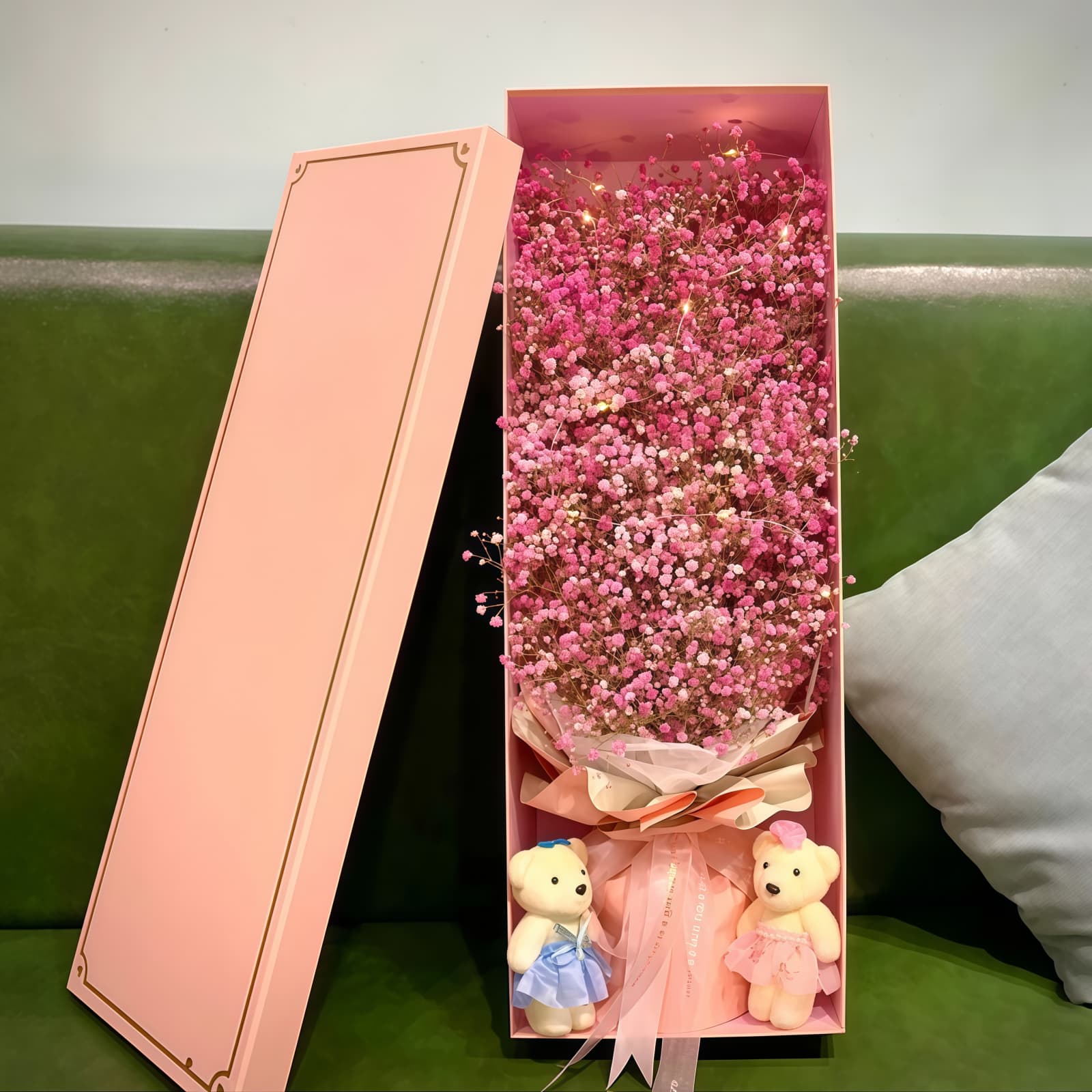 Pink Gypsophila Gift Box – Sweet Dreams Pink Gypsophila Gift Box - Romantic Floral Gift for Her