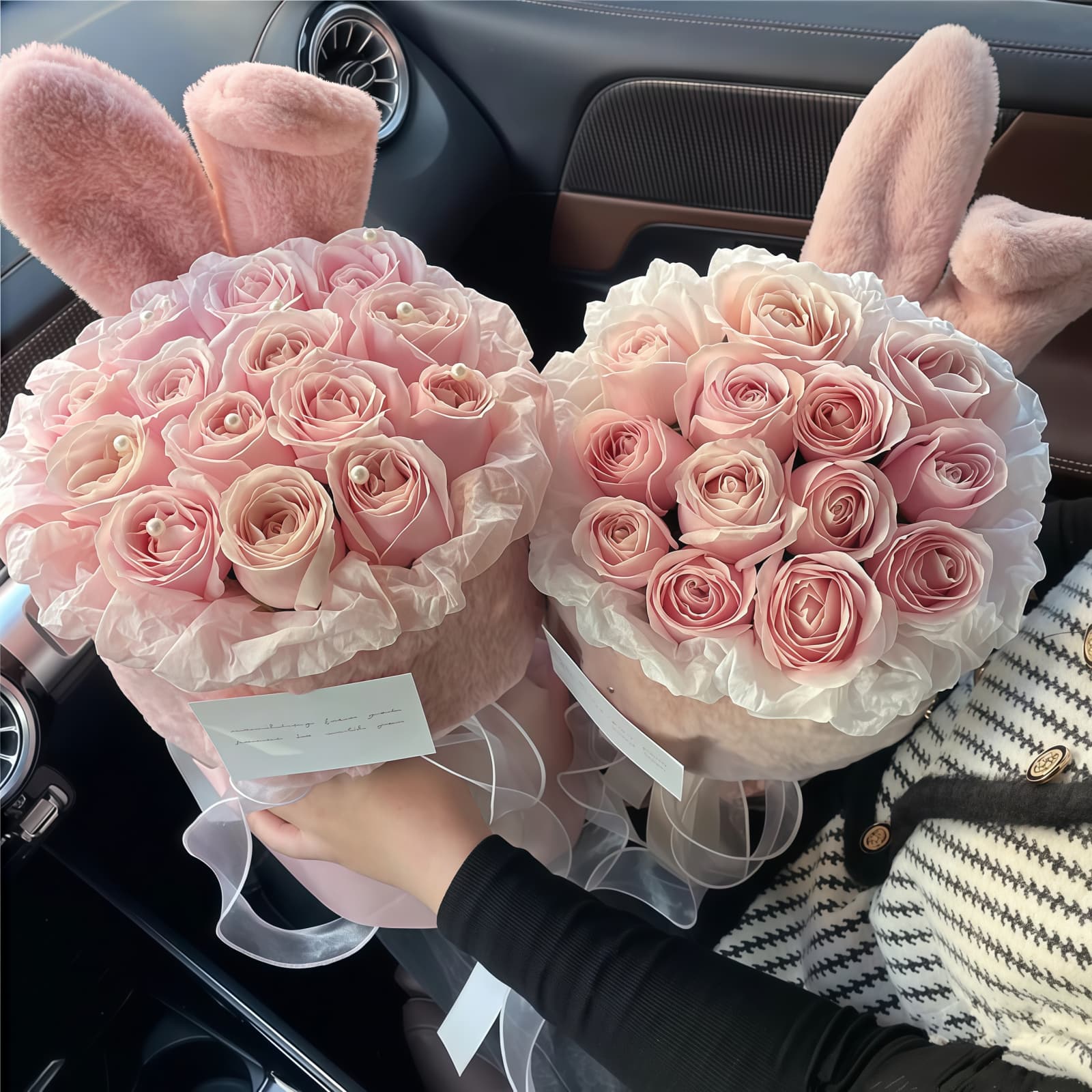 13 Pink Roses Bouquet - Snowy Rabbit | Enchanting Floral Gift
