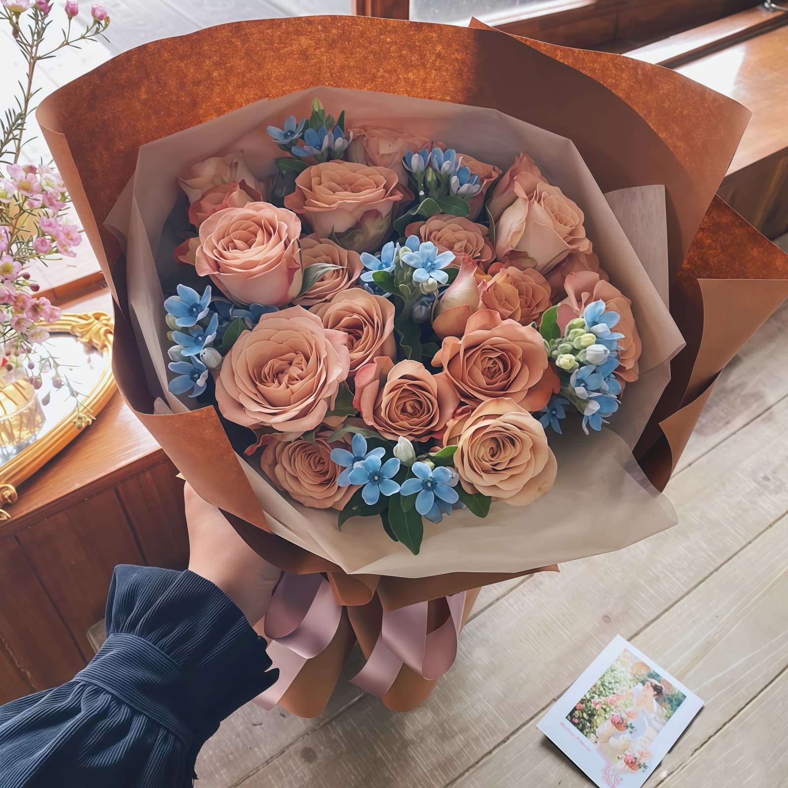 18 Cappuccino Roses Bouquet – Enchanting Charm 18 Cappuccino Roses Bouquet | Elegant Floral Arrangement with Blue Accents
