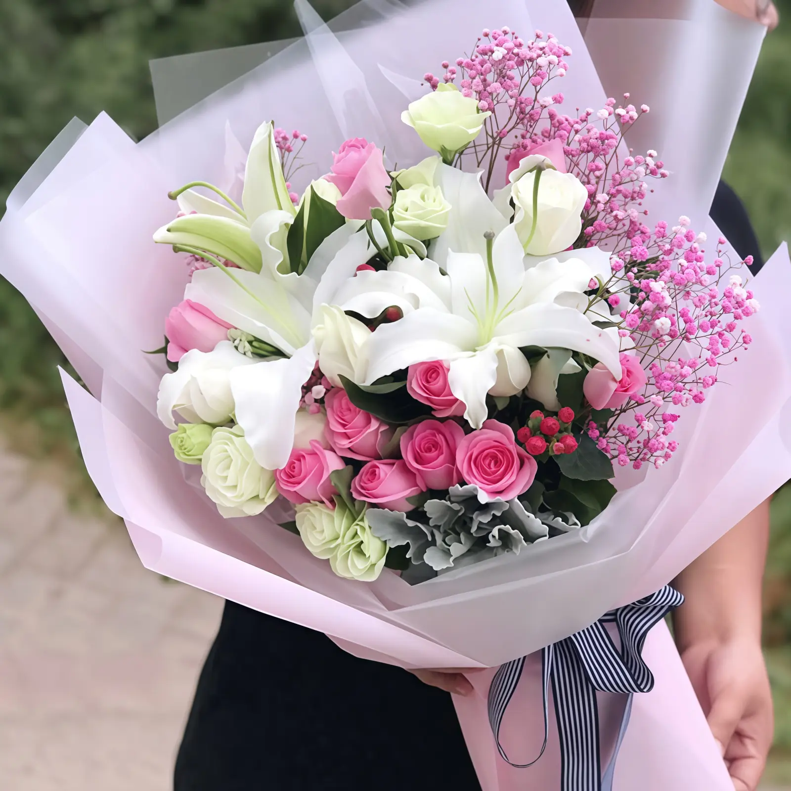 23 Roses and Lilies Bouquet – Soft Remembrance – 1 23 Roses and Lilies Bouquet - Soft Remembrance | Elegant Floral Gift - 1