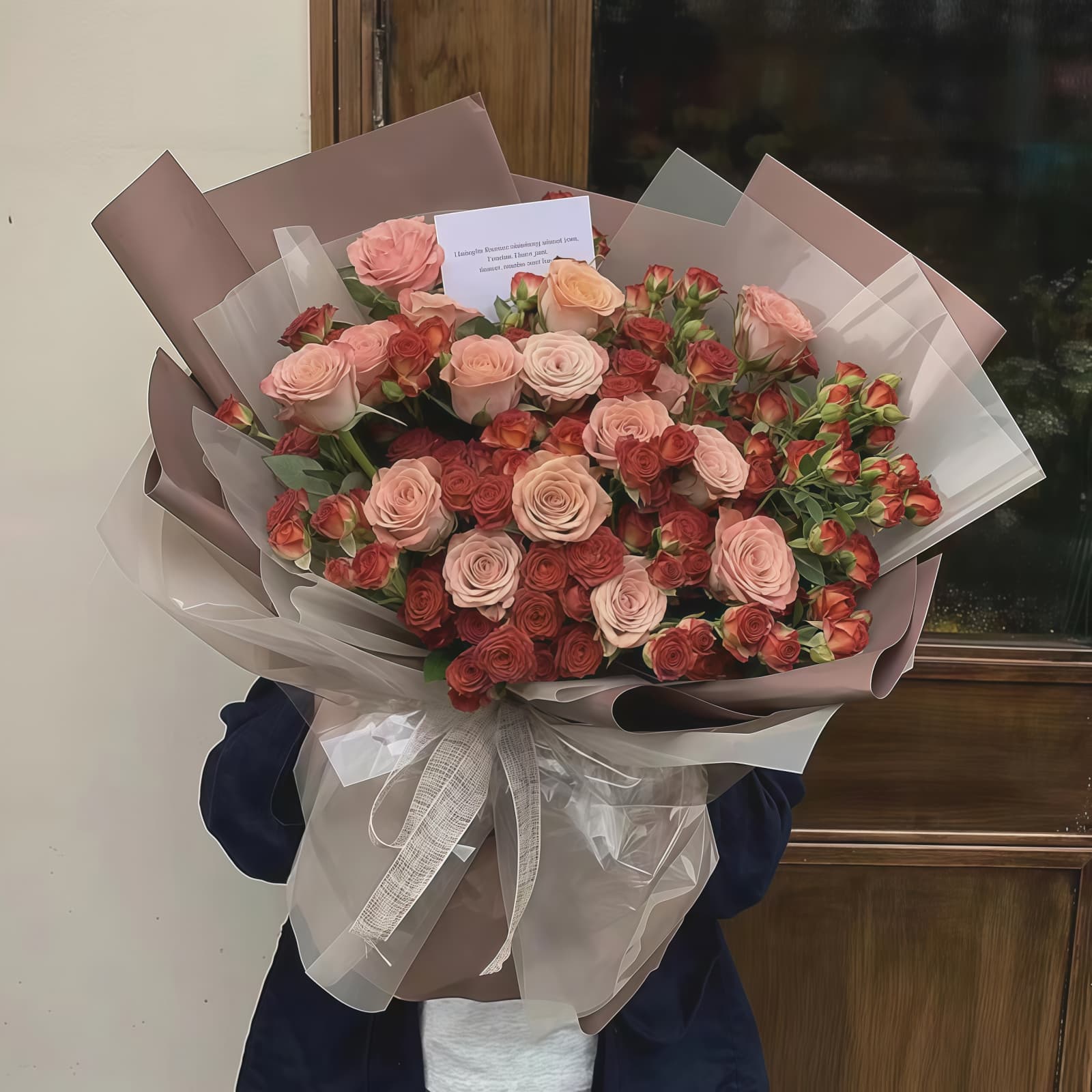 19 Cappuccino Roses Bouquet – Warm Sunshine 19 Cappuccino Roses Bouquet - Warm Sunshine Floral Gift