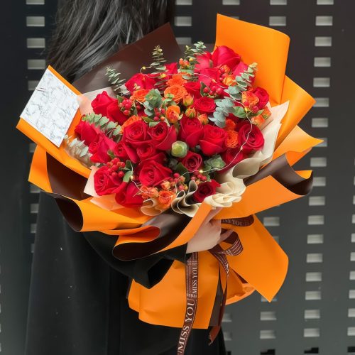 33 Red Roses Mixed Bouquet – Endless Bond 33 Red Roses Mixed Bouquet - Endless Bond | Romantic Floral Gift