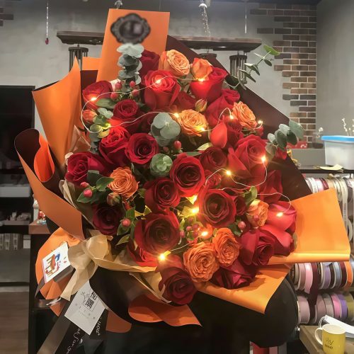 33 Red & Bubble Roses Bouquet - Romantic Whispers Gift