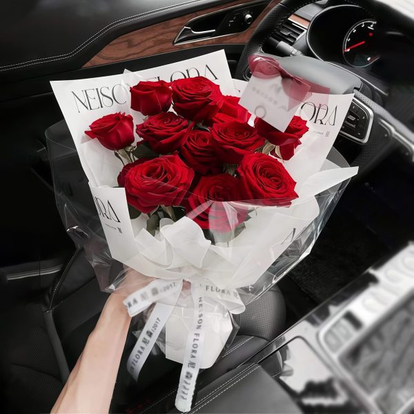 大胆表白 · 11朵红玫瑰手捧花 11 Red Roses Bouquet - Bold Devotion | Romantic Floral Gift