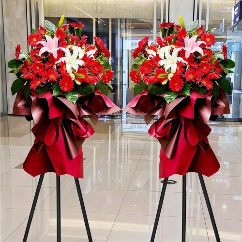 11 Red Roses Bouquet - Passionate Love & Elegant Floral Gift