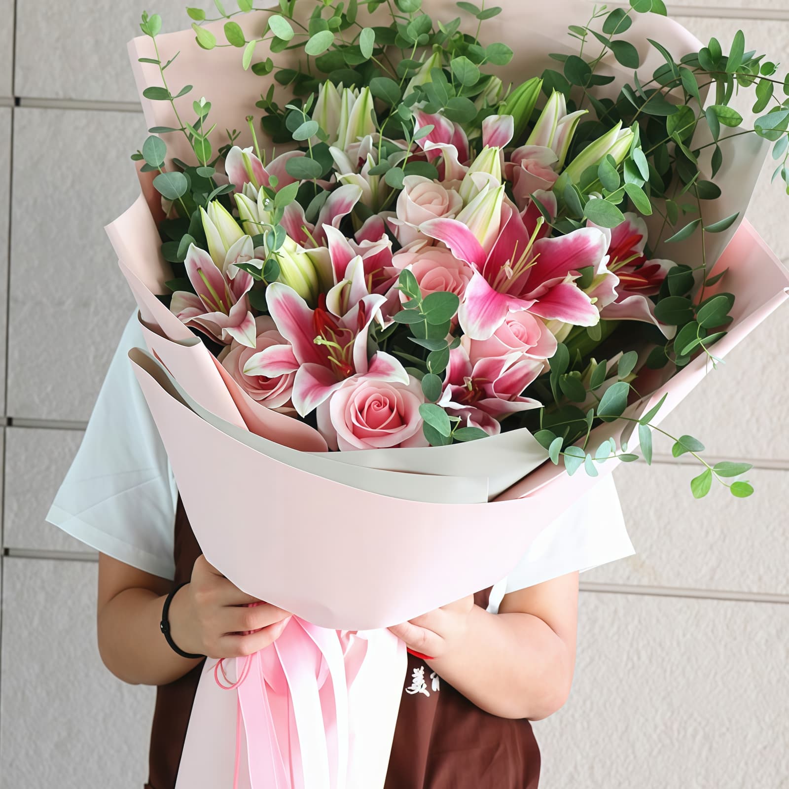 秦时丽人明月心 · 粉百合与粉玫瑰 11 Pink Lilies and 11 Pink Roses Bouquet | Pink Elegance Floral Gift - 2