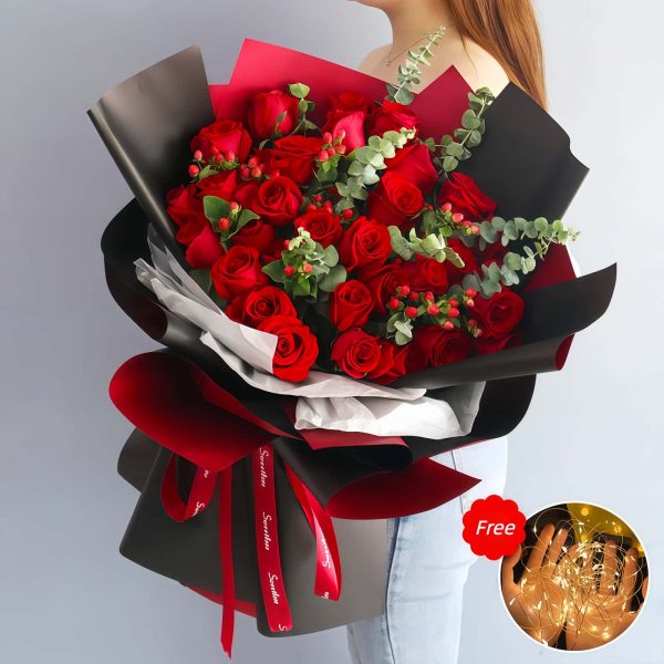 带她回家 · 33朵红玫瑰含彩灯 33 Red Roses Bouquet with Fairy Lights | Enchanting Romantic Gift