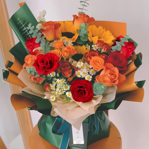 Sunflower and Rose Bouquet – Golden Glow Sunflower and Red Rose Bouquet | Golden Glow Floral Arrangement