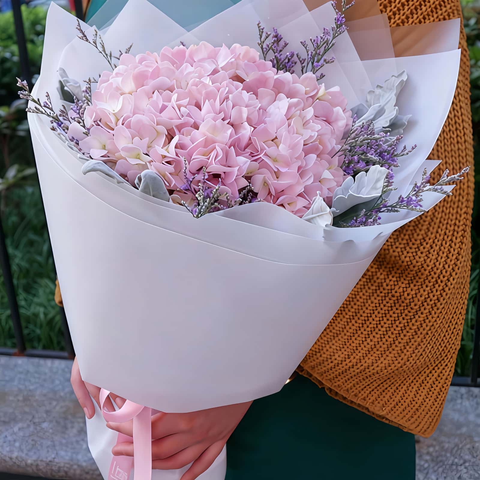 2 Pink Hydrangeas Bouquet – Sweet Reunion – 1 2 Pink Hydrangeas Bouquet - Sweet Reunion | Romantic Floral Gift - 1
